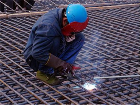 提升钢结构焊缝质量的方法